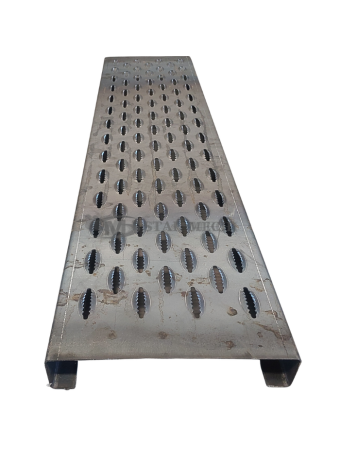 Stopnie / Stopnice na schody stalowe / aluminiowe
