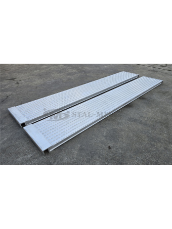 Najazdy aluminiowe frezowane Professional 200x30x4cm kątownik 2,5t. Laweta Najazd Holownik Pomoc drogowa Autolaweta